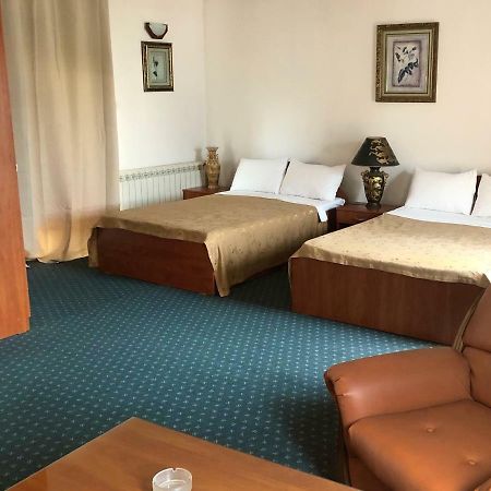 Hotel Vergina 斯科普里 外观 照片