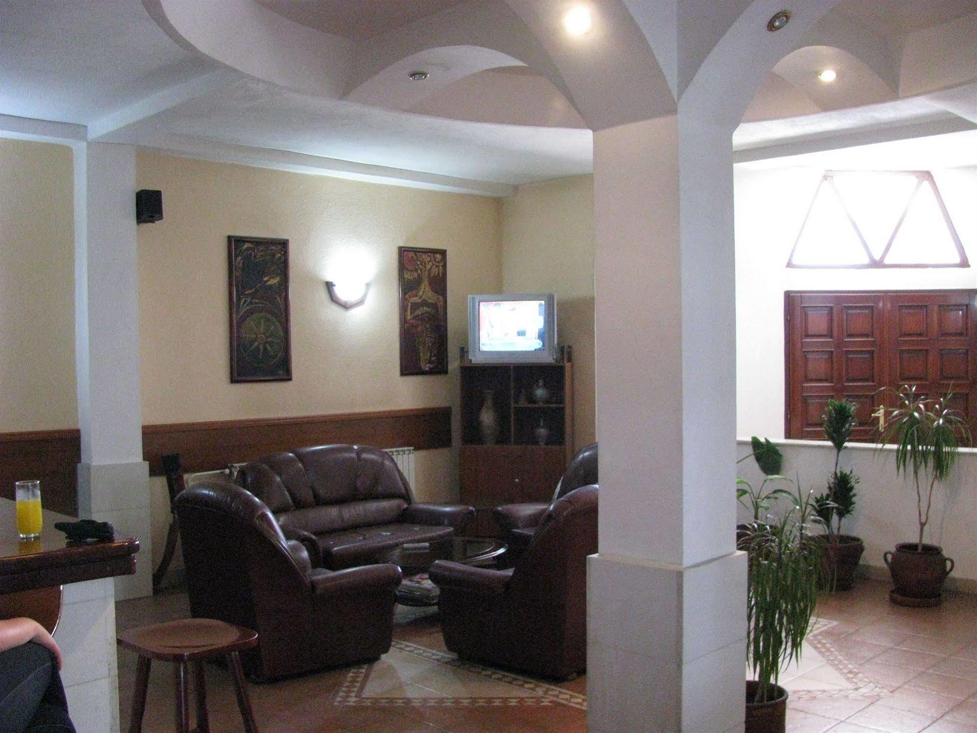 Hotel Vergina 斯科普里 外观 照片
