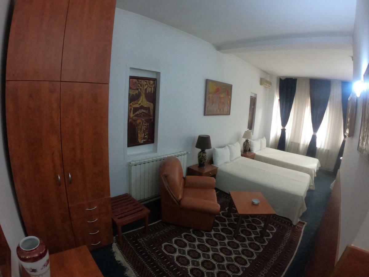 Hotel Vergina 斯科普里 外观 照片