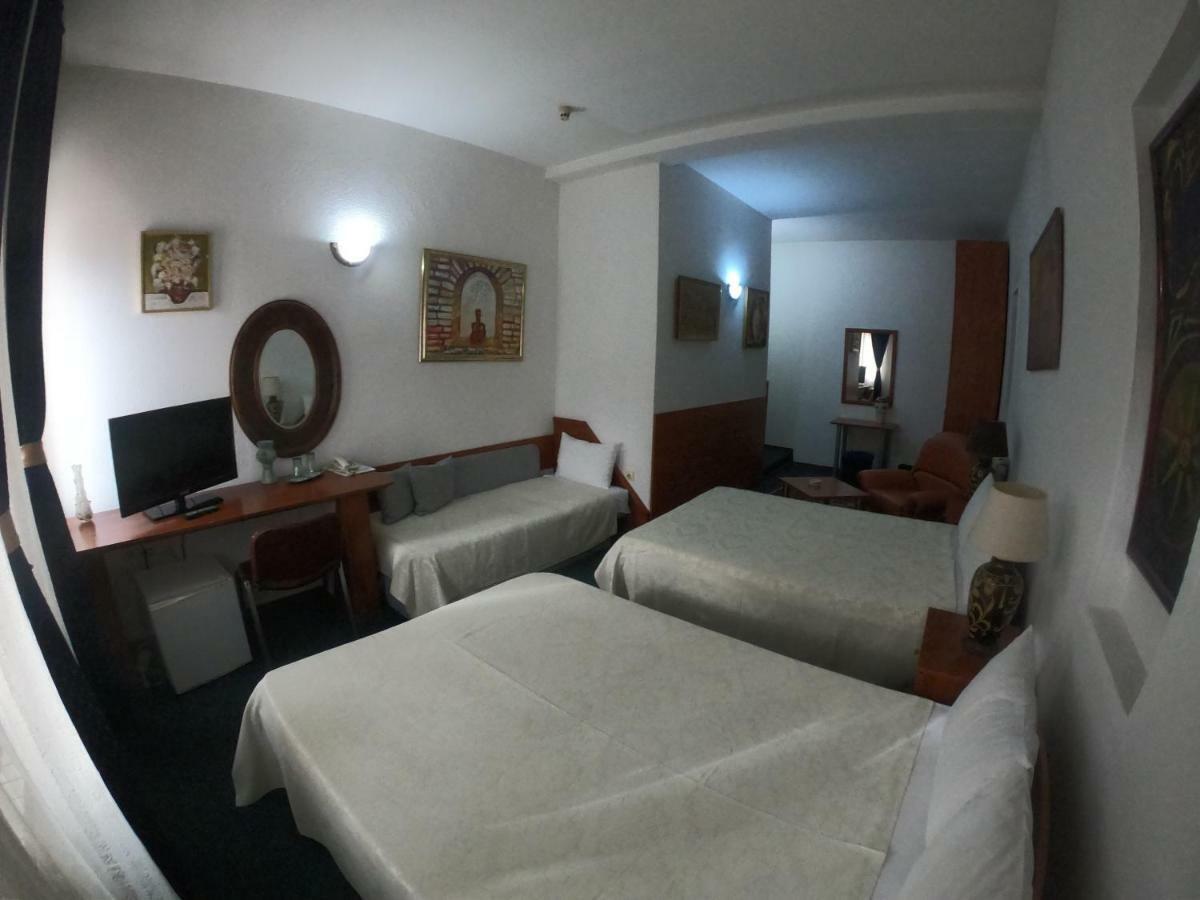 Hotel Vergina 斯科普里 外观 照片