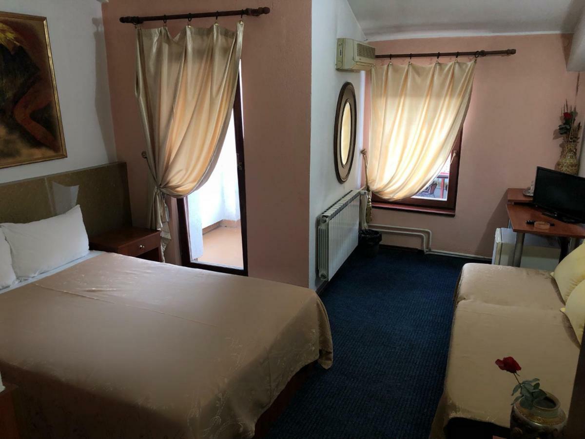 Hotel Vergina 斯科普里 外观 照片