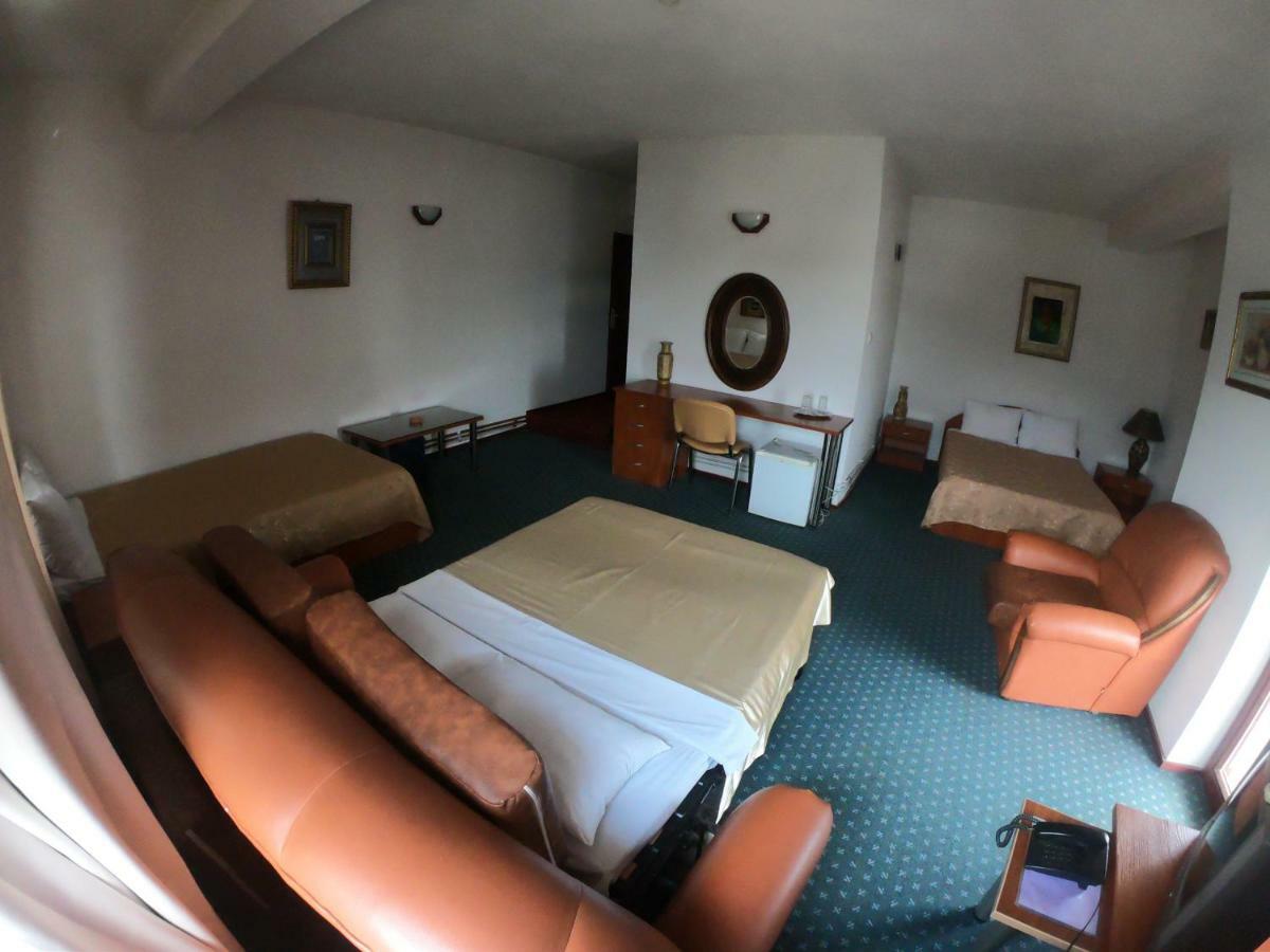 Hotel Vergina 斯科普里 外观 照片