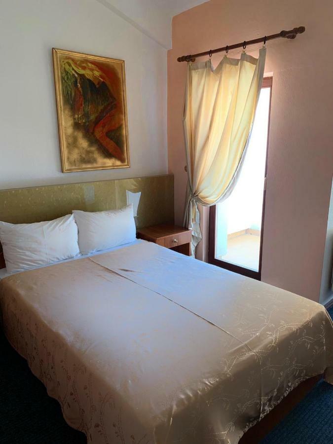 Hotel Vergina 斯科普里 外观 照片
